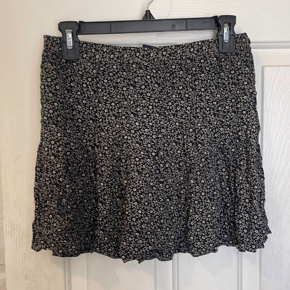Gap Black&White short Floral Skirt